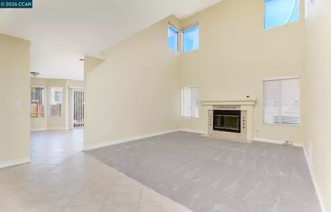 Living - 1054 Saint Raphael Dr, Bay Point, CA 94565 photo 4 of 8
