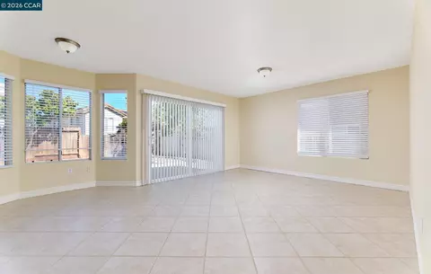 Living - 1054 Saint Raphael Dr, Bay Point, CA 94565 photo 6 of 8