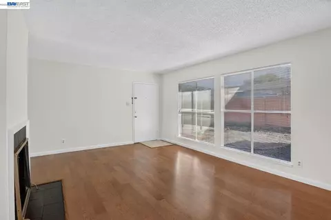 Living - 1206 Purdue St, San Leandro, CA 94579 photo 4 of 7