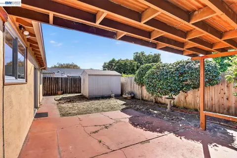 Exterior - 1206 Purdue St, San Leandro, CA 94579 photo 2 of 7