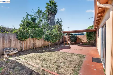 Exterior - 1206 Purdue St, San Leandro, CA 94579 photo 6 of 7