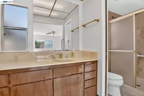 Bath - 1206 Purdue St, San Leandro, CA 94579 photo 1 of 2