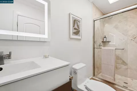Bath - 3168 Diablo View Rd, Lafayette, CA 94549 photo 5 of 6