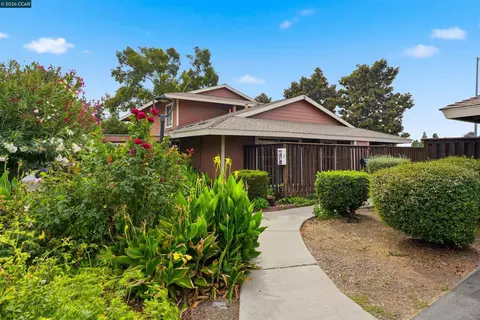 2005 Olivera Rd #D, Concord, CA 94520 photo 3