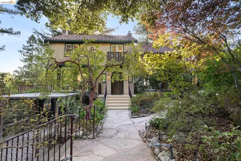 84 Norwood Ave, Kensington, CA 94707