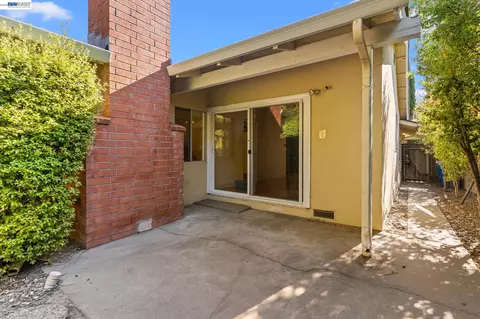 Exterior - 1350 Murchison Dr, Millbrae, CA 94030 photo 4 of 10