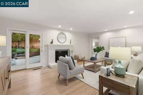 Living - 9 Dickenson Dr, Moraga, CA 94556 photo 1 of 8