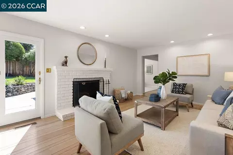 Living - 9 Dickenson Dr, Moraga, CA 94556 photo 4 of 8