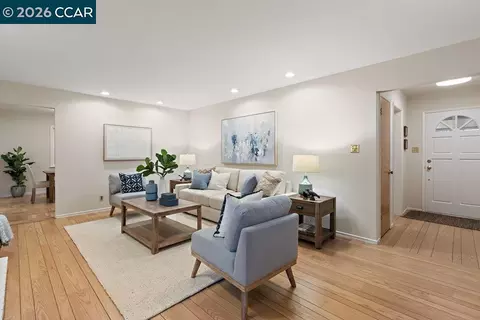Living - 9 Dickenson Dr, Moraga, CA 94556 photo 2 of 8