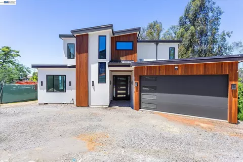 Exterior - 4980 Jensen Rd, Castro Valley, CA 94552 photo 4 of 13