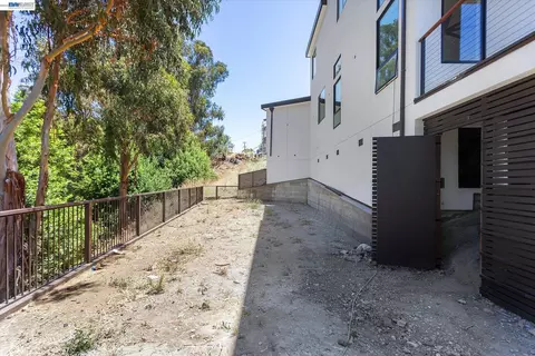 Exterior - 4980 Jensen Rd, Castro Valley, CA 94552 photo 11 of 13