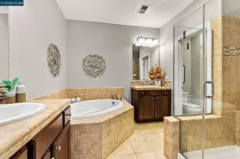 Bath - 4763 Perugia St, Dublin, CA 94568 photo 2 of 4