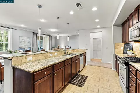Kitchen - 4763 Perugia St, Dublin, CA 94568 photo 3 of 4