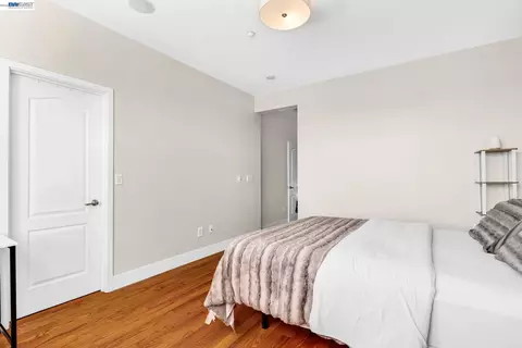 Bedroom - 6003 Old Quarry Loop, Oakland, CA 94605 photo 2 of 4