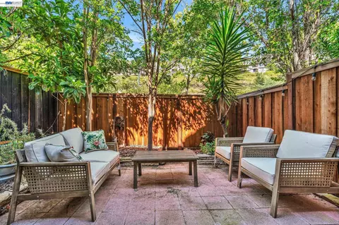 Exterior - 6003 Old Quarry Loop, Oakland, CA 94605 photo 4 of 8