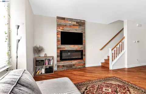 Living - 6003 Old Quarry Loop, Oakland, CA 94605 photo 4 of 5