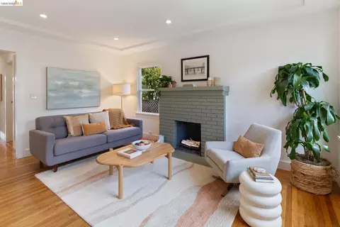 Living - 1048 Kains Ave, Albany, CA 94706 photo 3 of 3