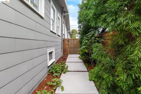 Exterior - 1048 Kains Ave, Albany, CA 94706 photo 13 of 14