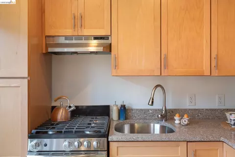 Kitchen - 1048 Kains Ave, Albany, CA 94706 photo 8 of 9