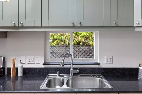 Kitchen - 1048 Kains Ave, Albany, CA 94706 photo 3 of 9