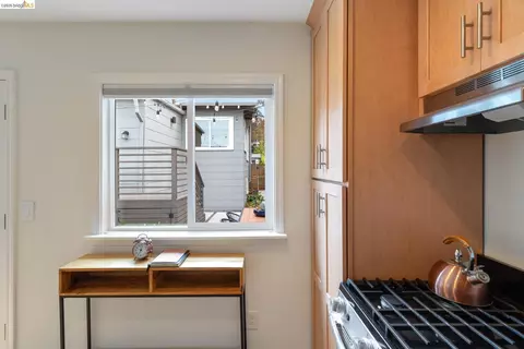Kitchen - 1048 Kains Ave, Albany, CA 94706 photo 9 of 9