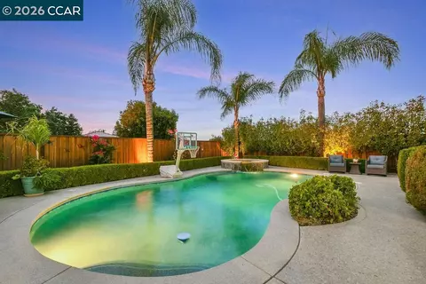 1760 Duchess Ter, Brentwood, CA 94513