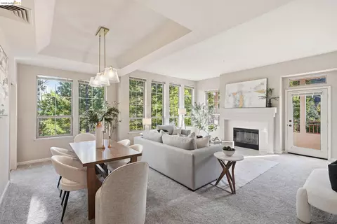 5913 Horsemans Canyon Dr #1C, Walnut Creek, CA 94595