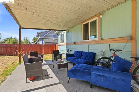 Exterior - 1530 Stuart St, Berkeley, CA 94703 photo 4 of 8