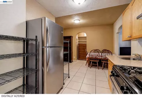 Kitchen - 615 Sheridan St, Vallejo, CA 94590 photo 4 of 8