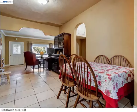 Dining - 615 Sheridan St, Vallejo, CA 94590 photo 2 of 3