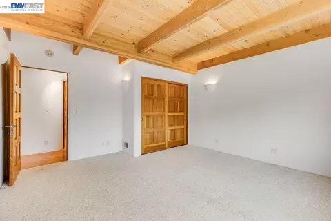 Bedroom - 1302 Westview Dr, Berkeley, CA 94705 photo 3 of 14