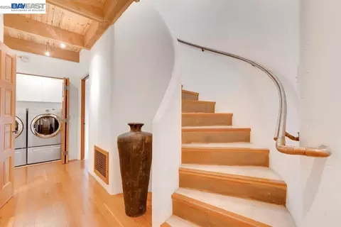 Entry Way - 1302 Westview Dr, Berkeley, CA 94705 photo 6 of 18