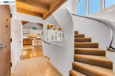 Entry Way - 1302 Westview Dr, Berkeley, CA 94705 photo 8 of 18