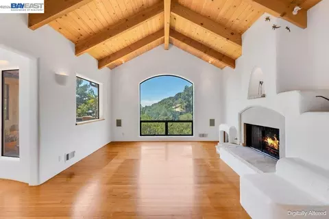 Living - 1302 Westview Dr, Berkeley, CA 94705 photo 7 of 11