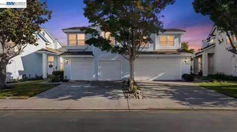 Exterior - 34480 Alberta Ter, Fremont, CA 94555 photo 3 of 9