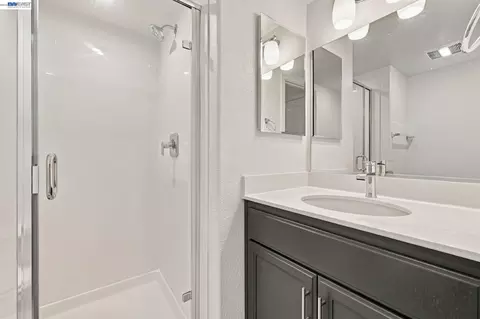 Bath - 617 Whisper Ln, Pittsburg, CA 94565 photo 1 of 6