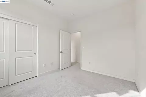 Bedroom - 617 Whisper Ln, Pittsburg, CA 94565 photo 12 of 18