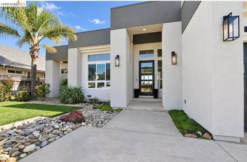 Exterior - 3944 Lighthouse Pl, Discovery Bay, CA 94505 photo 6 of 6