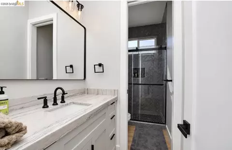 Bath - 3944 Lighthouse Pl, Discovery Bay, CA 94505 photo 4 of 5