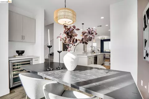 Dining - 2229 Myrtle St, Oakland, CA 94607 photo 3 of 3