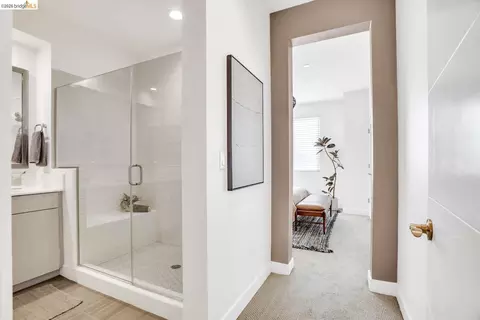 Entry Way - 2229 Myrtle St, Oakland, CA 94607 photo 3 of 3