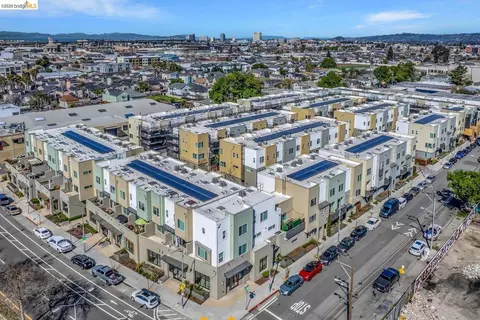 View/Area - 2229 Myrtle St, Oakland, CA 94607 photo 1 of 4