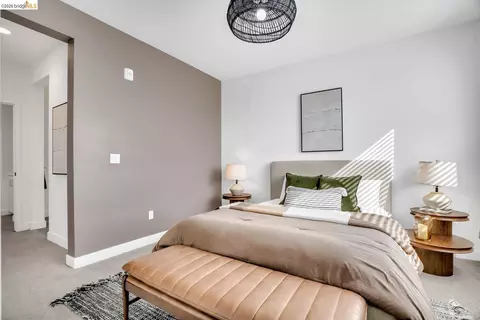 Bedroom - 2229 Myrtle St, Oakland, CA 94607 photo 3 of 7