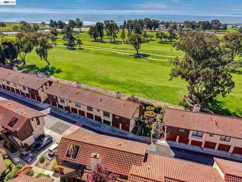 View/Area - 14407 Seagate Dr, San Leandro, CA 94577 photo 2 of 4