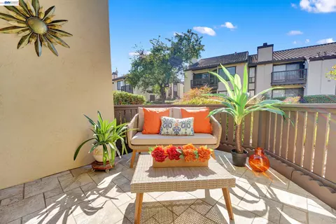 Other - 14407 Seagate Dr, San Leandro, CA 94577 photo 3 of 13