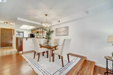 Dining - 14407 Seagate Dr, San Leandro, CA 94577 photo 2 of 3