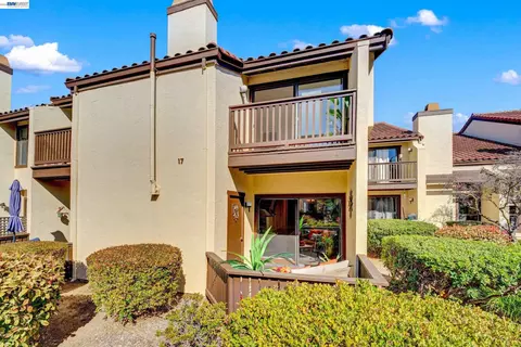 Exterior - 14407 Seagate Dr, San Leandro, CA 94577 photo 6 of 12