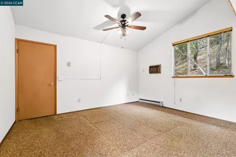 Bedroom - 3471 Springhill Rd, Lafayette, CA 94549 photo 2 of 8