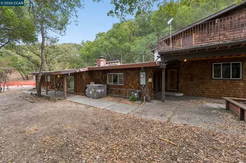 Exterior - 3471 Springhill Rd, Lafayette, CA 94549 photo 9 of 10