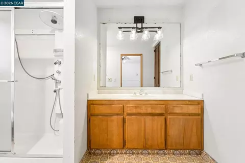 Bath - 3471 Springhill Rd, Lafayette, CA 94549 photo 1 of 6